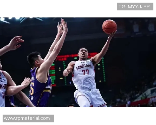 2017年广州队与北控队激战回顾：精彩瞬间与战术分析