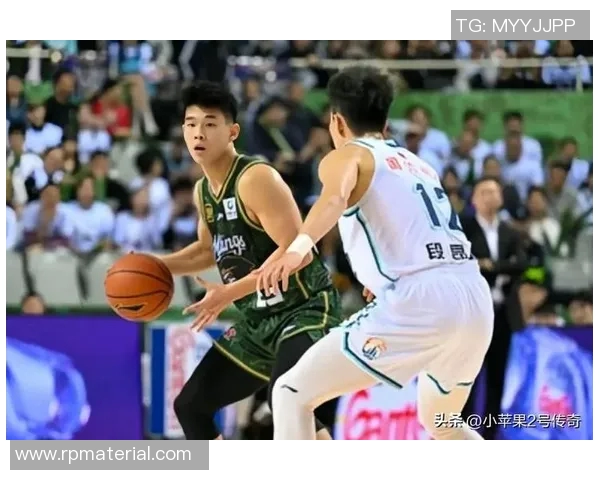 北京队迎战同曦队CBA季后赛激战即将上演球迷期待精彩对决 北京队迎战同曦队CBA季后赛激战即将上演球迷期待精彩对决