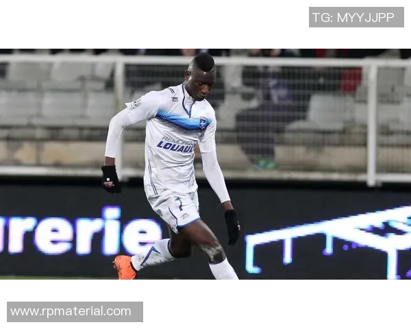 贝济耶与沙托的精彩对决揭示法乙联赛的激烈竞争与战术博弈 贝济耶与沙托的精彩对决揭示法乙联赛的激烈竞争与战术博弈