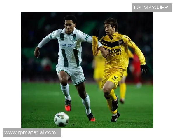 范戴克的坚韧之路:从默默无闻到世界顶级后卫的传奇蜕变