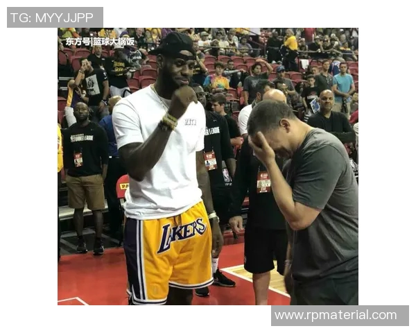 汤普森转会勇士,引发球迷热议:未来身份猜测不断