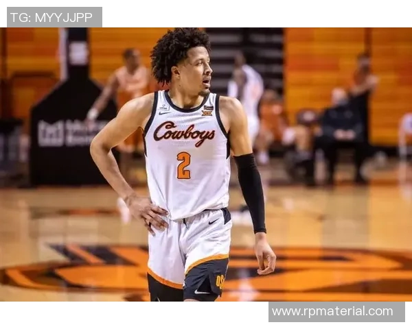 凯德坎宁安如何在NBA赛场上展现出超凡的领导力与球技魅力 凯德坎宁安如何在NBA赛场上展现出超凡的领导力与球技魅力