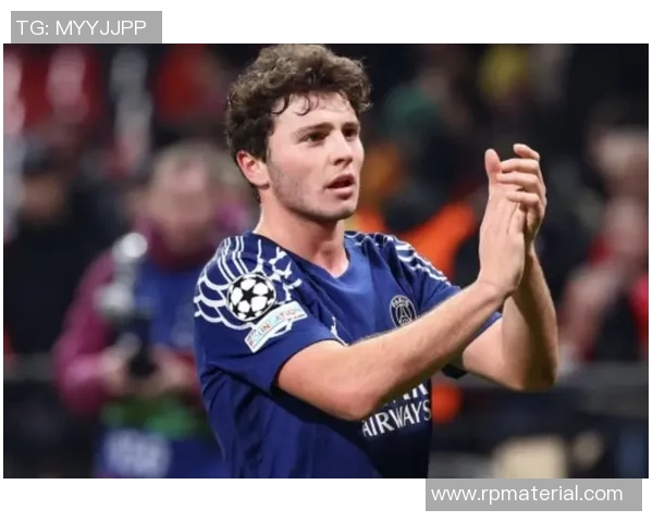 若昂内维斯：从天才少年到足球场上的璀璨明星之路